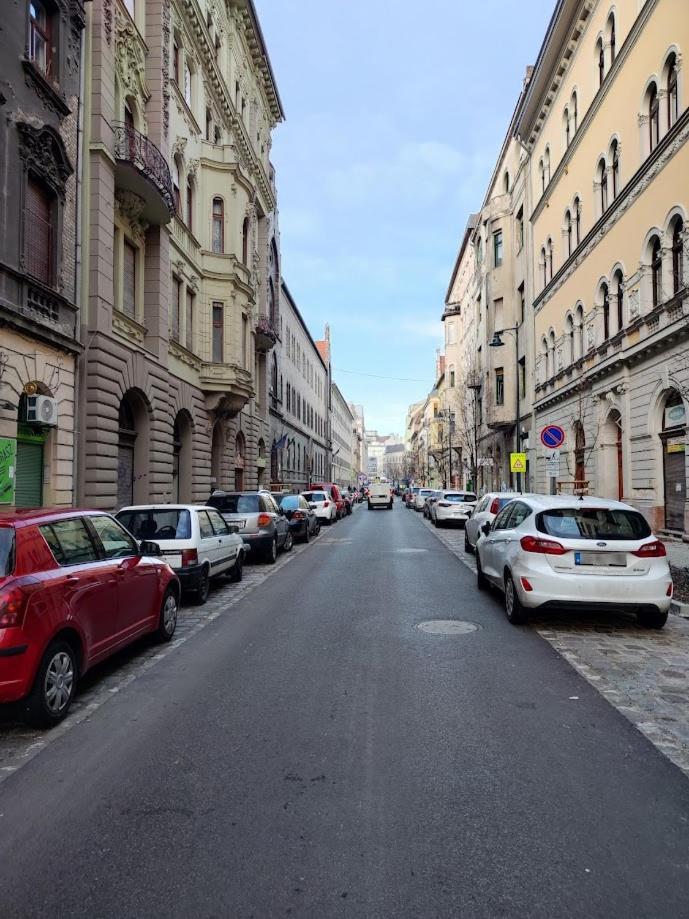 Hi!5 Spacious Apartment Budapest Palotanegyed ภายนอก รูปภาพ